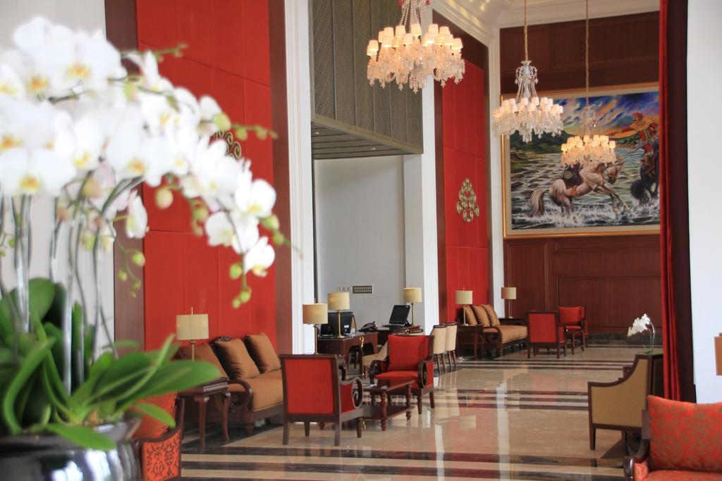 Hotel Ammi Cepu Exteriér fotografie