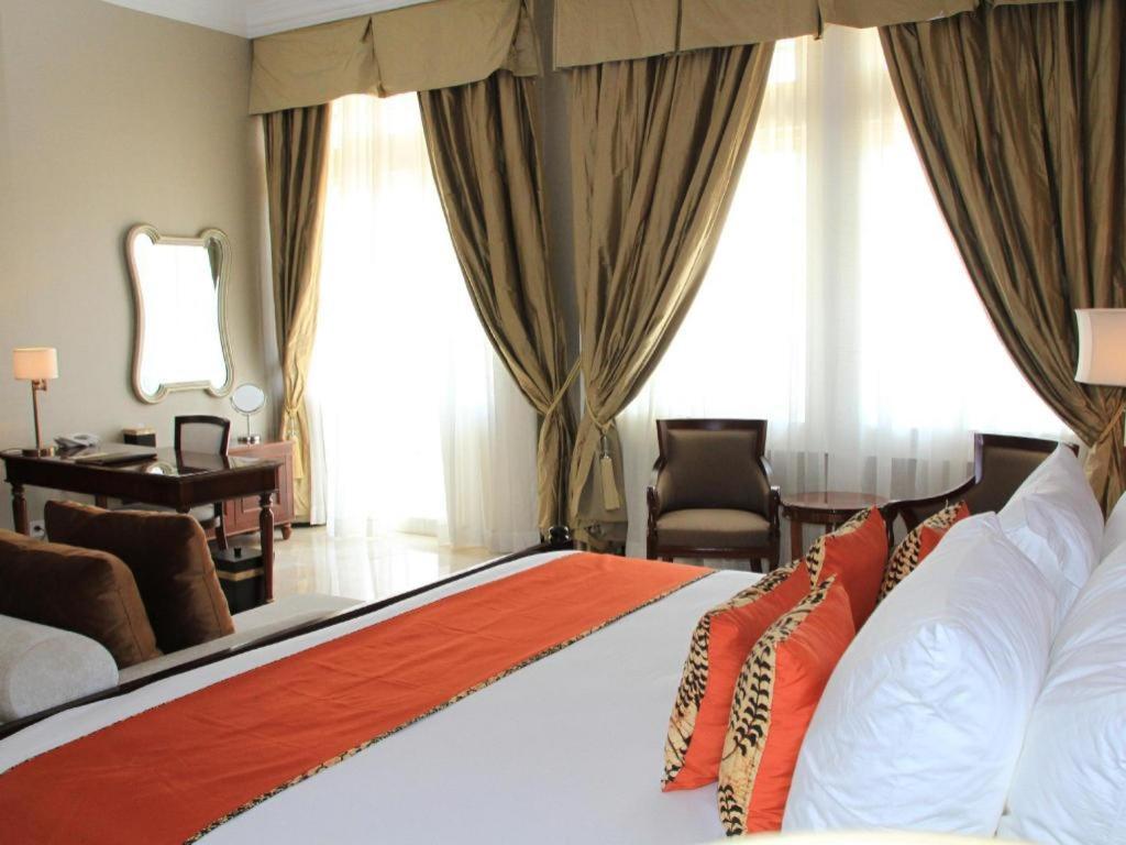 Hotel Ammi Cepu Exteriér fotografie